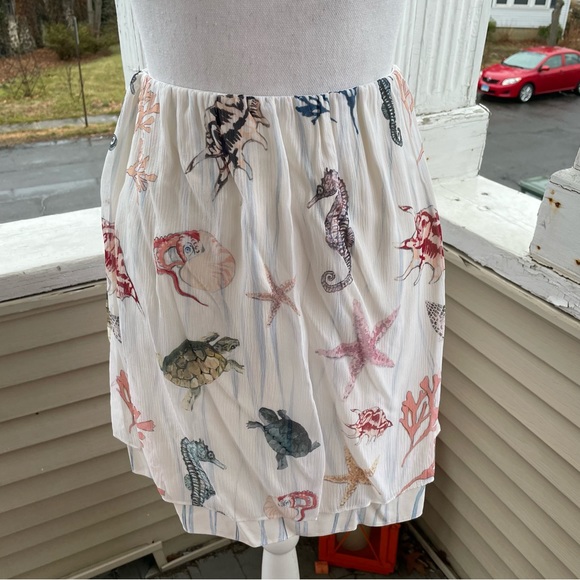 Club Monaco Lynix Seashell Print Summer White Silk Skirt Size 4 - Picture 4 of 13